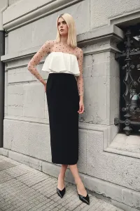 vestido midi blanco y negro con cuerpo plumetti