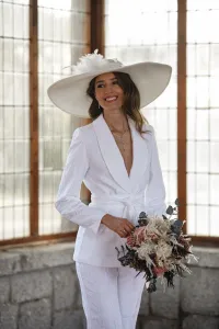 Traje chaqueta y pantalón brocado blanco novia civil