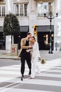 Traje chaqueta y pantalon de lentejuelas blanco para fiesta