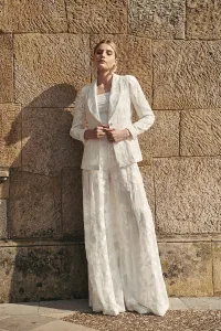 Chaqueta americana gasa blanca bordada para novia civil