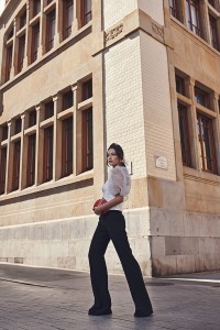 Blusa de fiesta con mangas abullonadas de plumetti