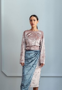 blusa rosa multiposicion terciopelo