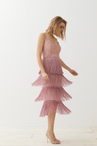 Vestido lencero rosa brocado flecos Clea