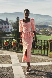 Top joya brocado coral con manga francesa escote corazon invitada