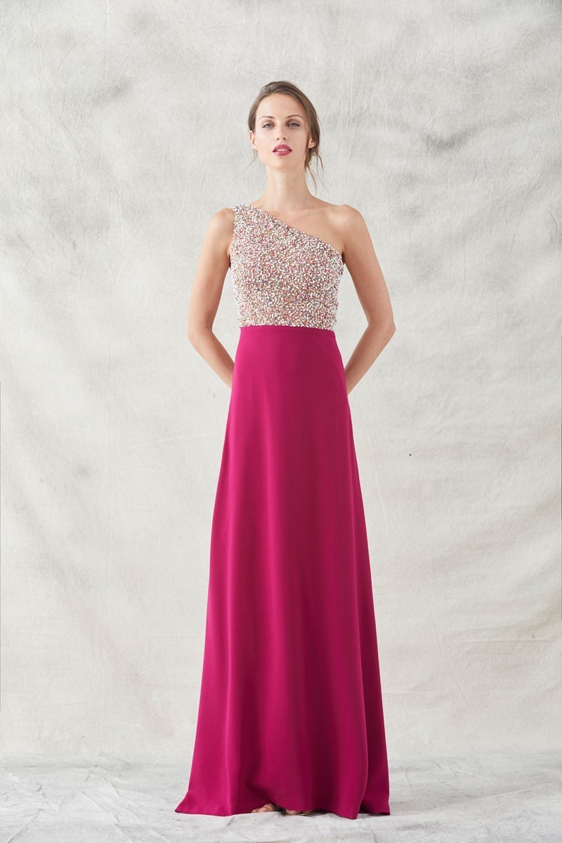 vestido largo frambuesa con lentejuelas escote asimetrico anne