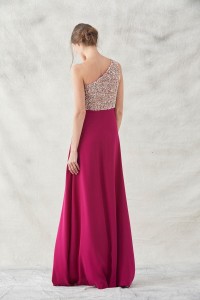 vestido largo frambuesa con lentejuelas escote asimetrico anne