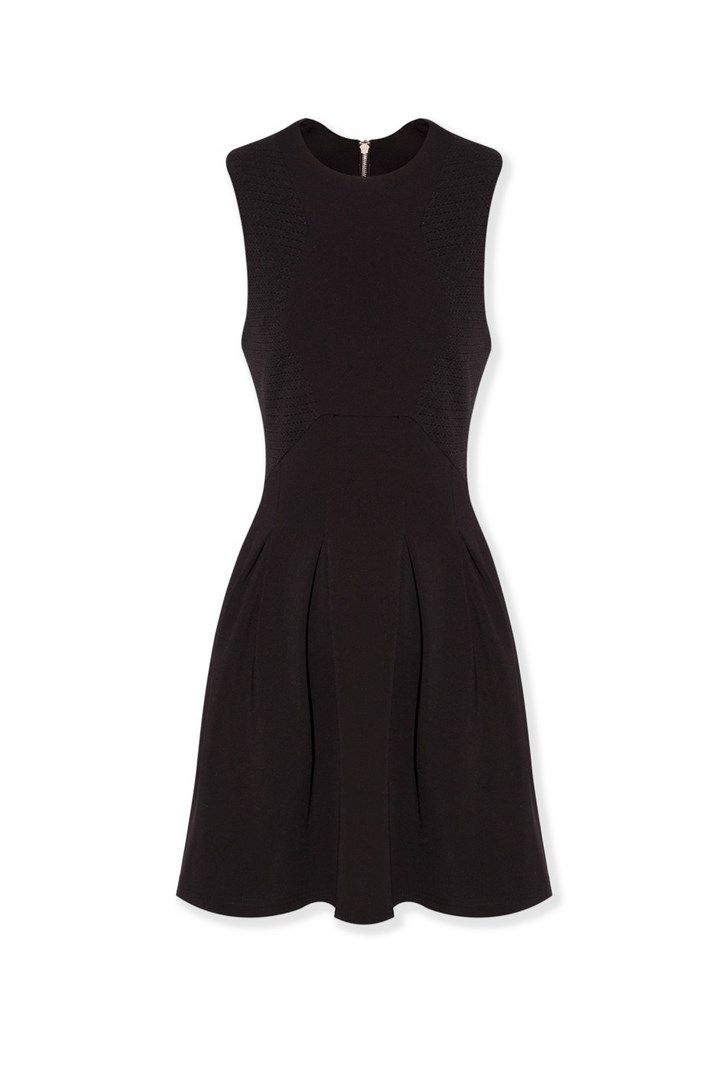 Vestido Negro de Fiesta con vuelo - silueta