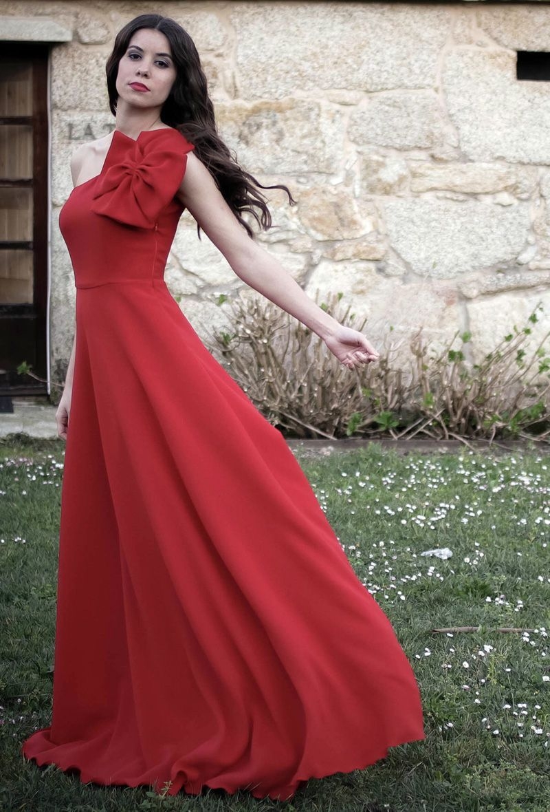 vestido largo fiesta boda rojo asimetrico de arimoka online