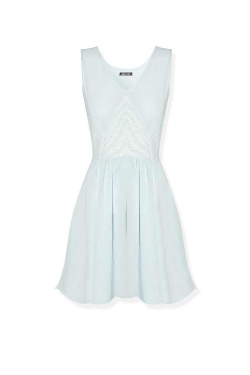 vestido verde agua de vuelo tipo skater de q2