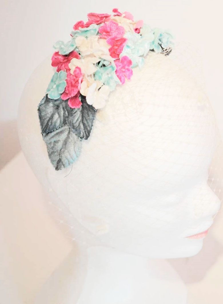 diadema flores y redecilla para boda fiesta