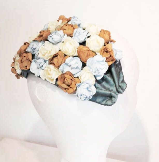 diadema casquete flores secas azul beige marron