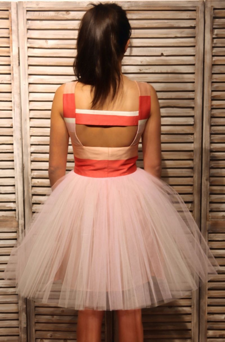 vestido de rayas y tul rosa palo y naranja de laura caicoya boda comunion fiesta bautizo comunion