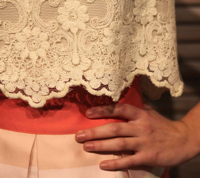 conjunto boda tarde falfa larga de seda y top de encaje de laura caicoya comprar online