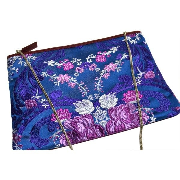 clutch grande azul klein estampado flores carmen berdonces