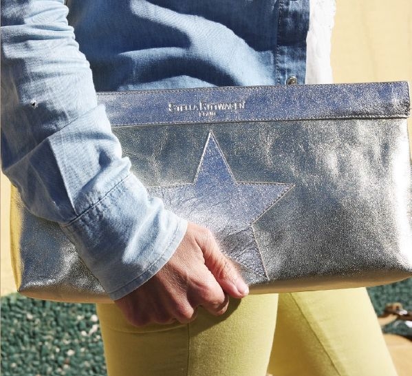 Cartera de mano plata de fiesta de Stella Rittwagen 