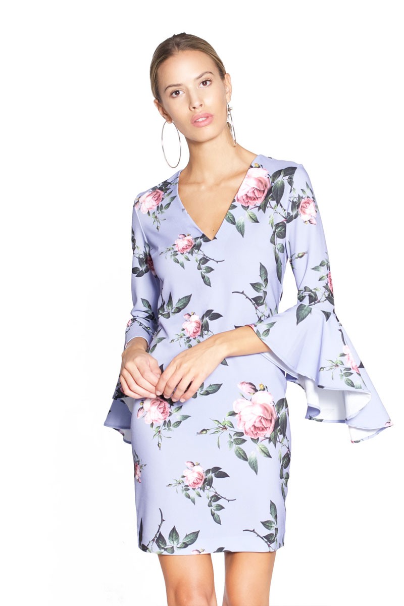 vestido corto de punto crep con estampado de flores en tono color azul cielo mangas con volantes de felipe albernaz para apparentia 