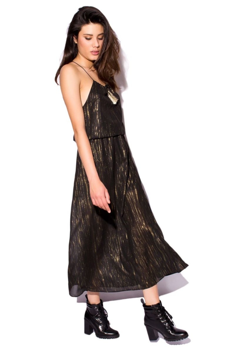 vestido negro y dorado largo de tirante