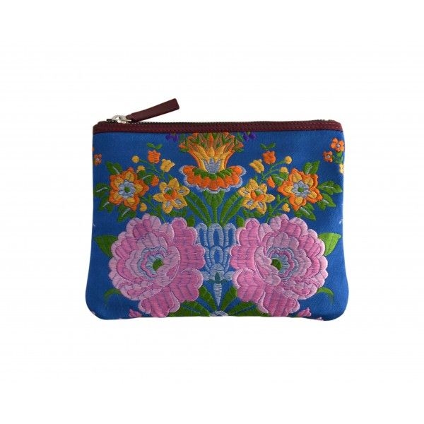 clutch azul estampado flores bordadas carmen berdonces