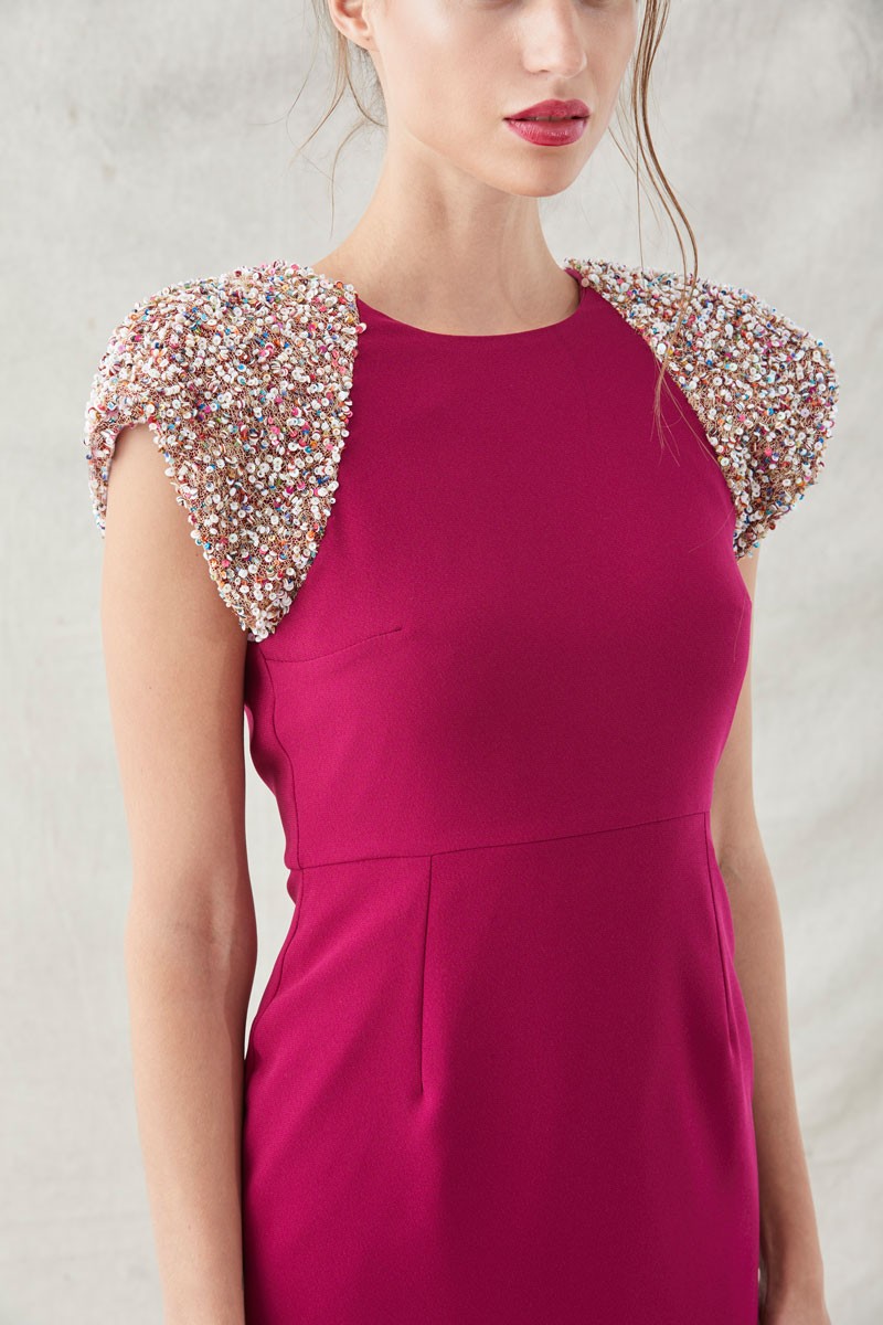 vestido hombreras lentejuelas frambuesa corto falda recto para invitadas de bodas eventos apparentia