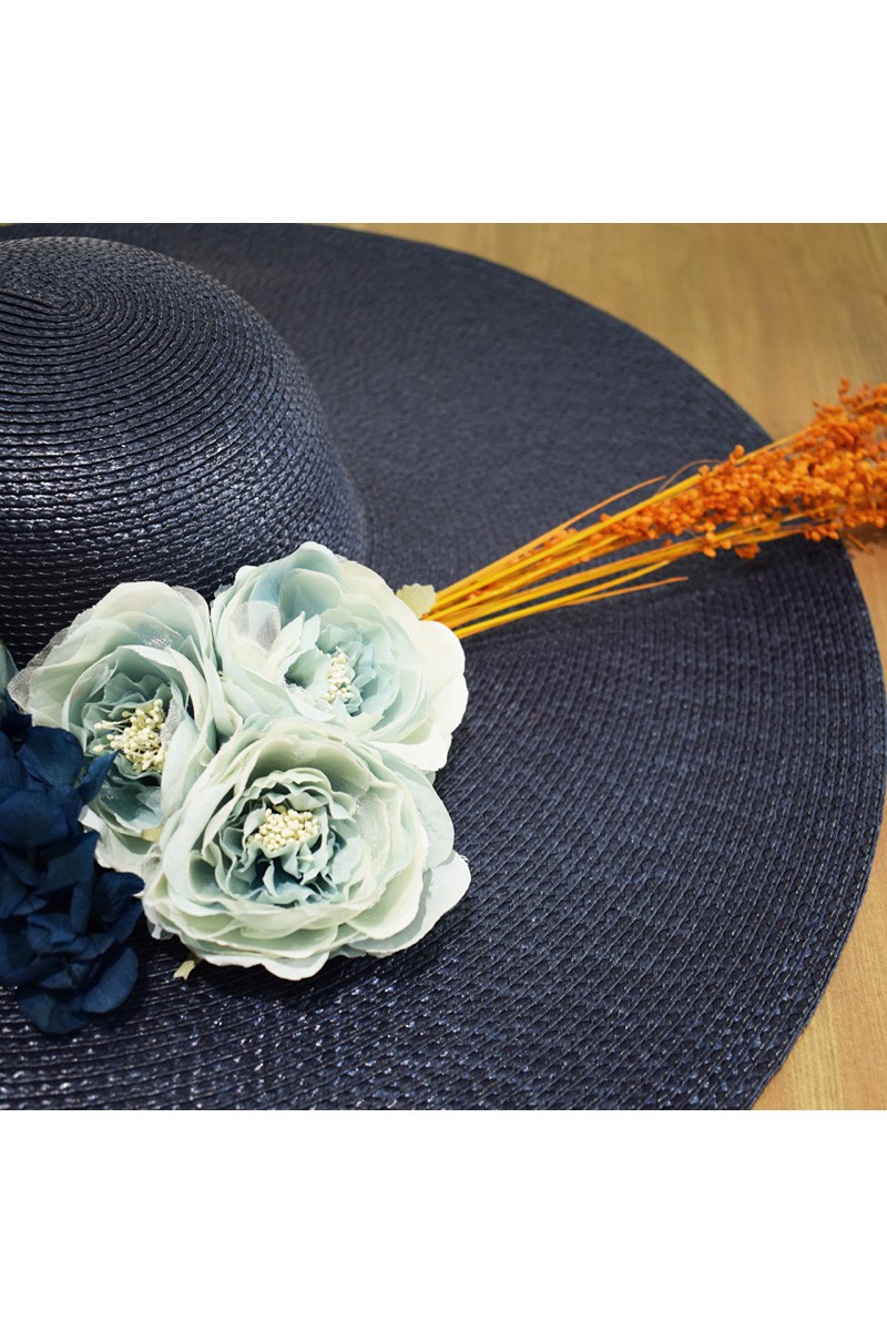 complemento pamela azul marino con flores azules ramitas doradas para eventos apparentia bodas shopping