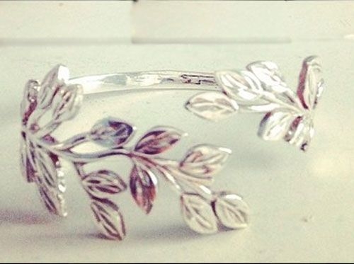 brazalete-hojas-oro-nucca