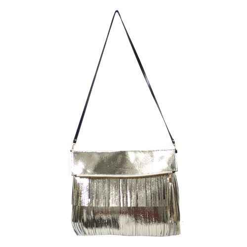 cartera de mano de flecos en piel color dorado metalizado con