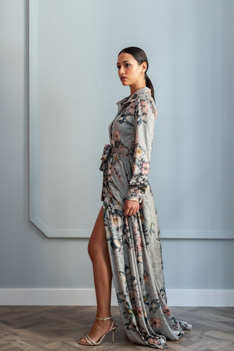 comprar online vestido camisero terciopelo fino gris estampado flores de apparentia invitadas eventos fiestas nochevieja