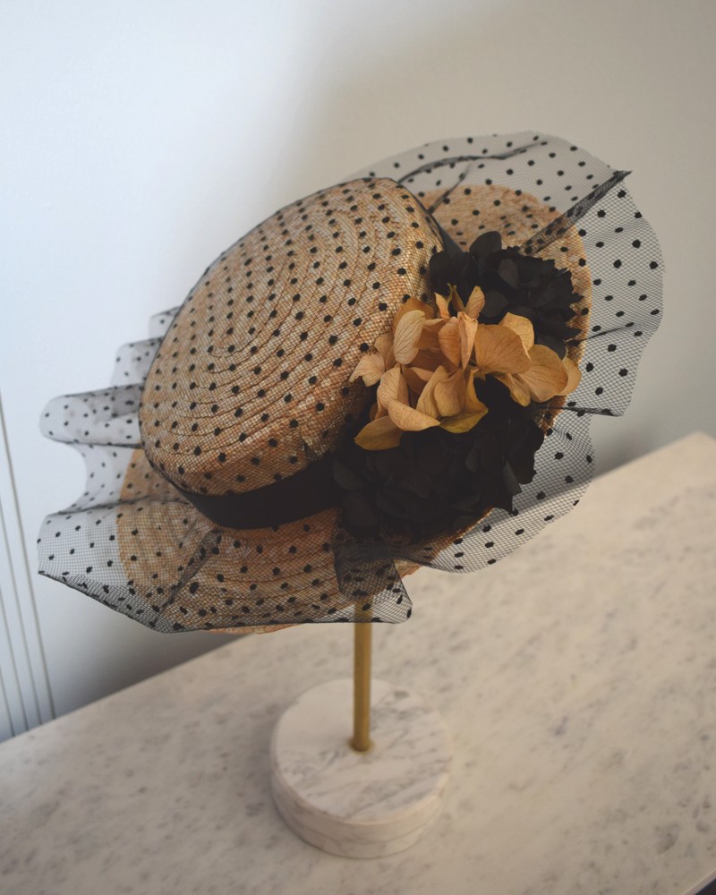 comprar online complementos de fiesta canotier rafia plumetti negro invitadas apparentia