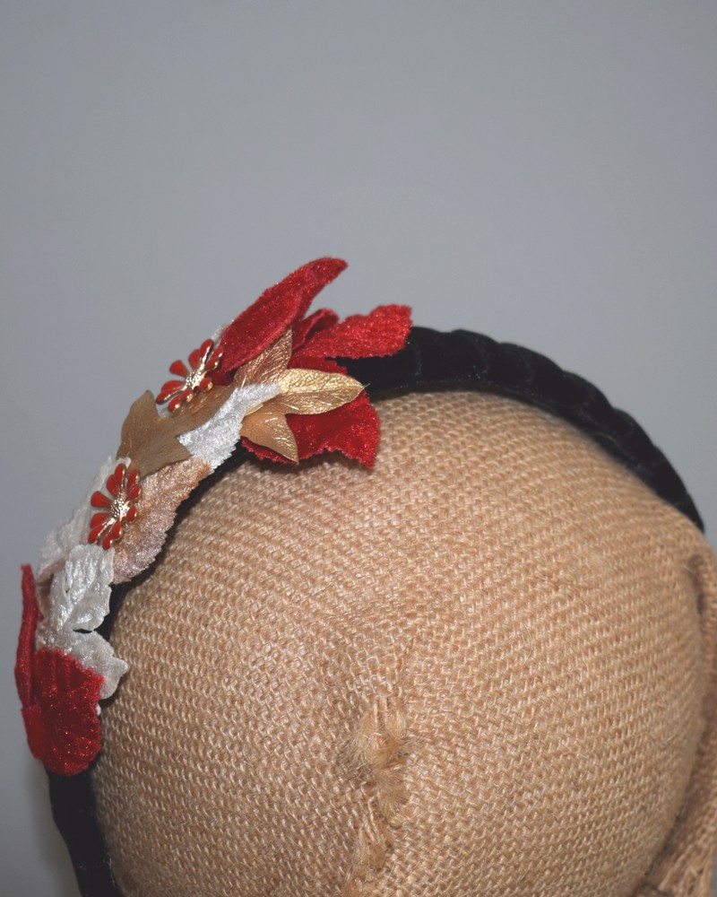 diademas para invitadas fiestas bautizos hojas blancas y rojas bautizos comuniones bodas apparentia