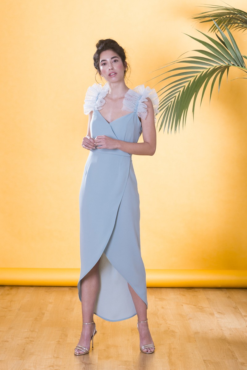 compra online vestido de fiesta largo midi cruzado verde agua con volantes de plumetti en tirantes para invitadas a boda, bautizo, comunion, shoponline, apparentia