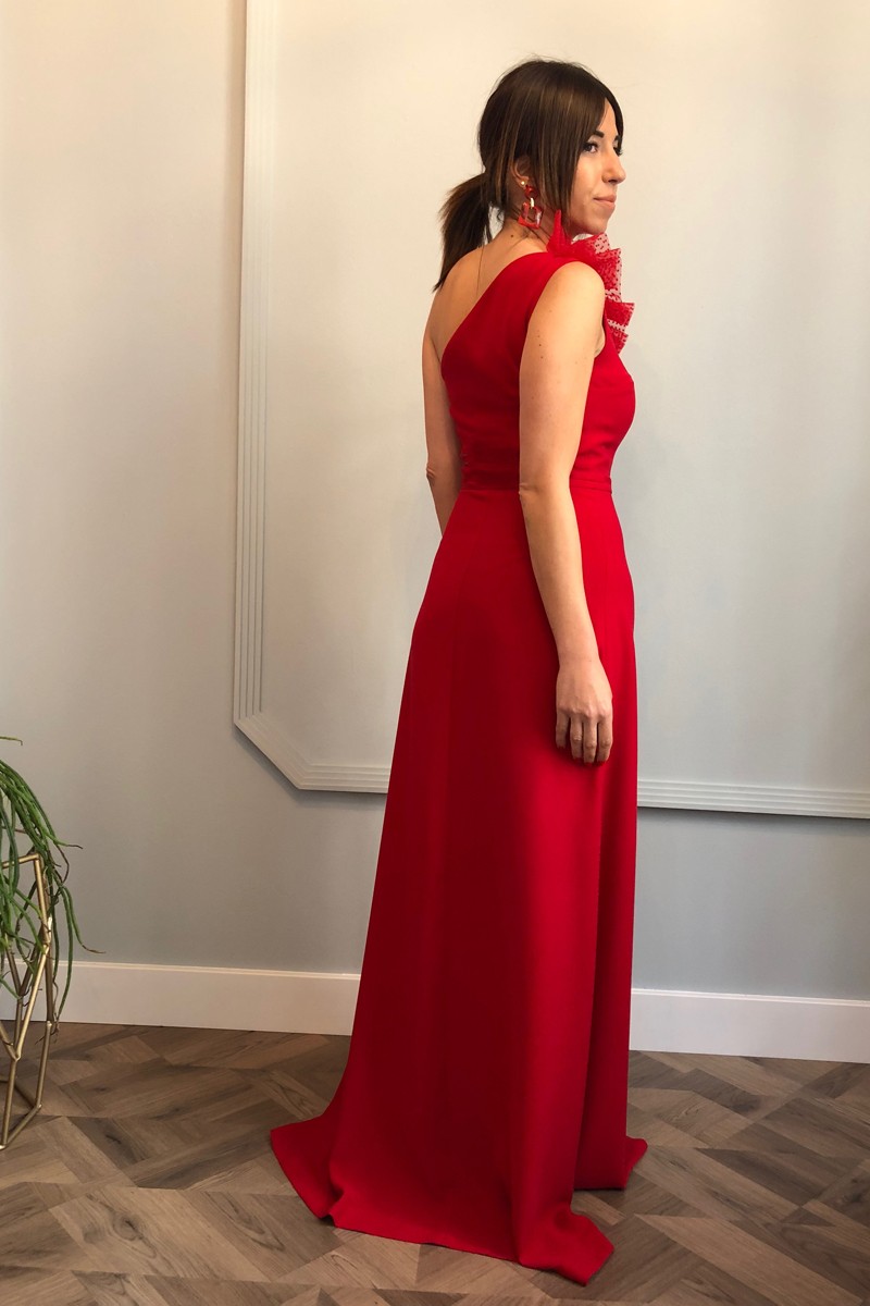 Vestido de fiesta largo rojo asimetrico para boda noche