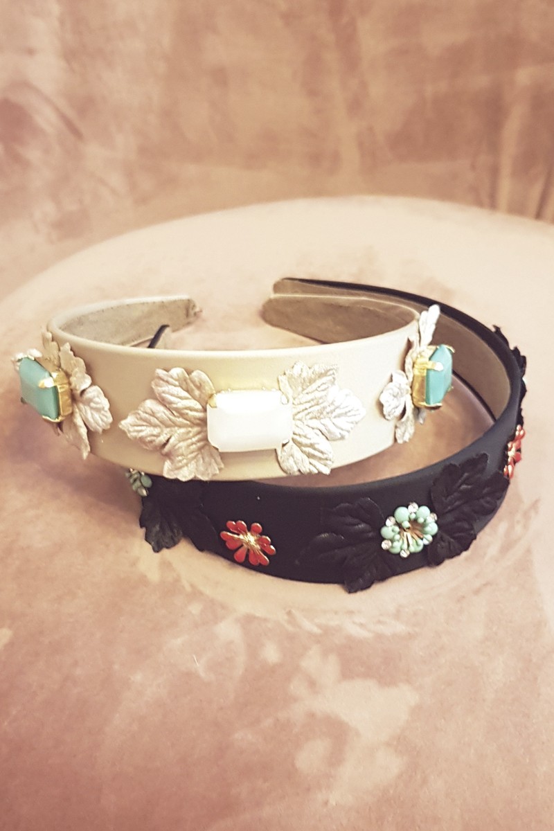 comprar online diademas con flores de colores y hojas para invitada a boda, bautizo, comunion, fiesta