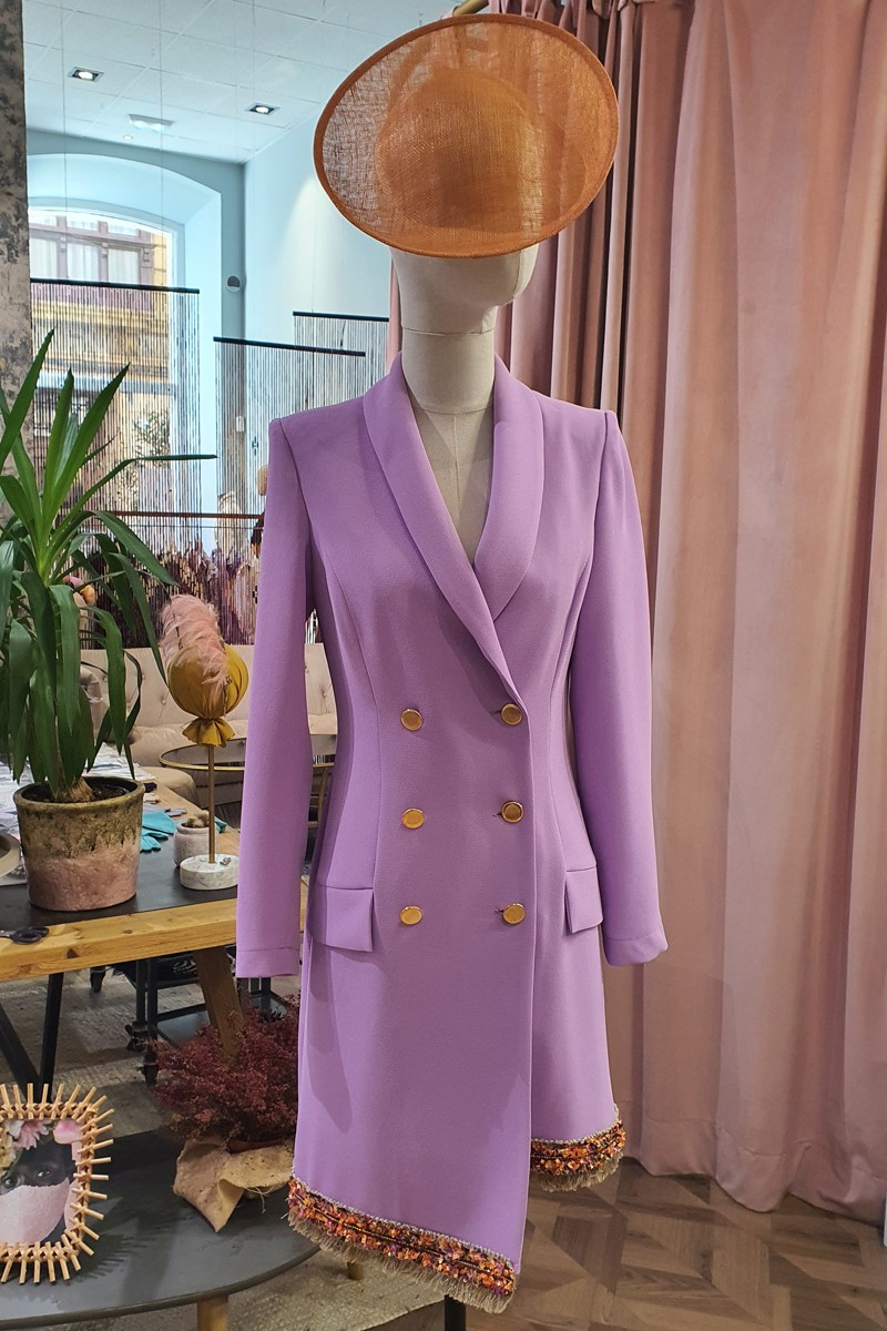 comprar online Vestido esmoquin lila asimetrico con pasamaneria para invitadas boda fiesta coctel