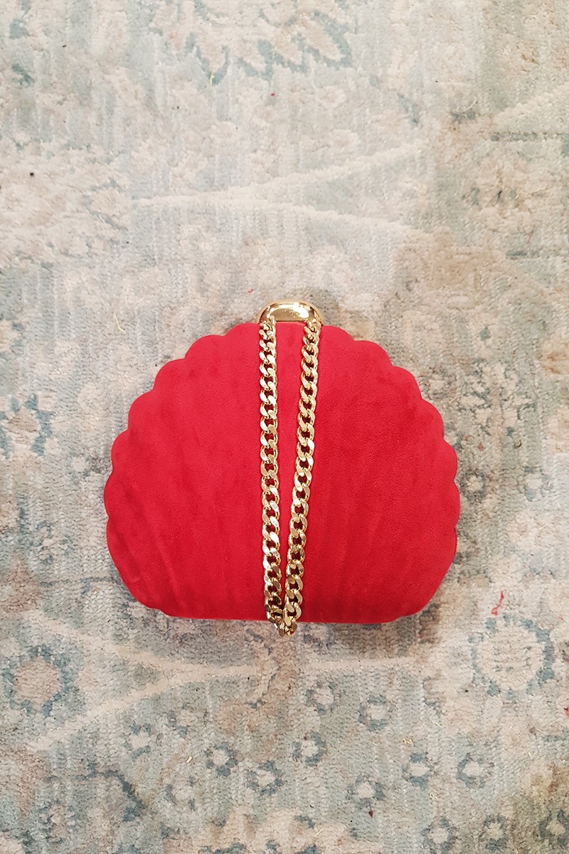 clutch ante rojo concha con cadena dorada para invitadas a bodas, fiesta, navidad, nochevieja online