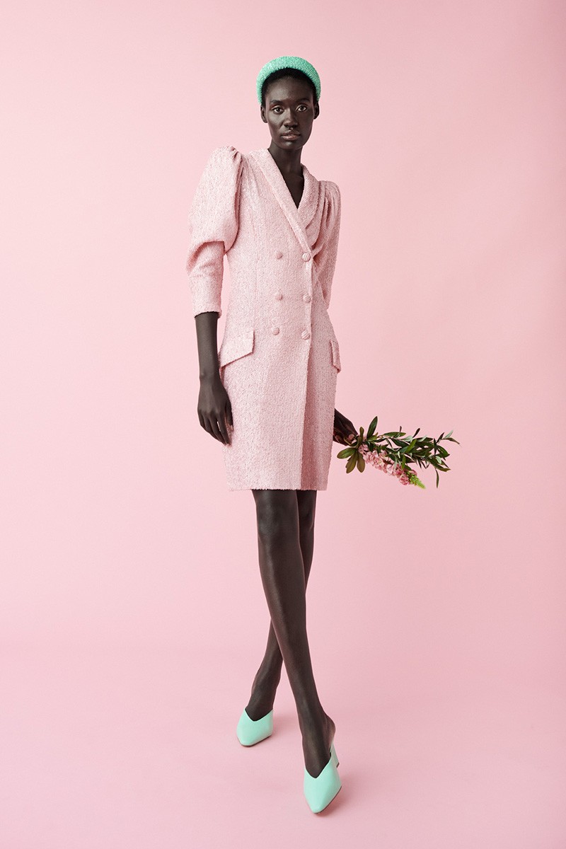 vestido corto de fiesta esmoquin de lentejuelas rosa para invitadas boda 2020