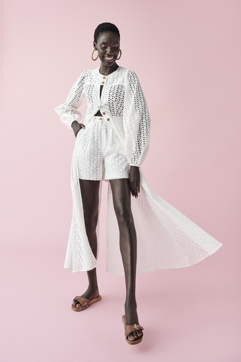 comprar Tunica troquelado blanco con aberturas y botones de madera para fiesta de verano, playa