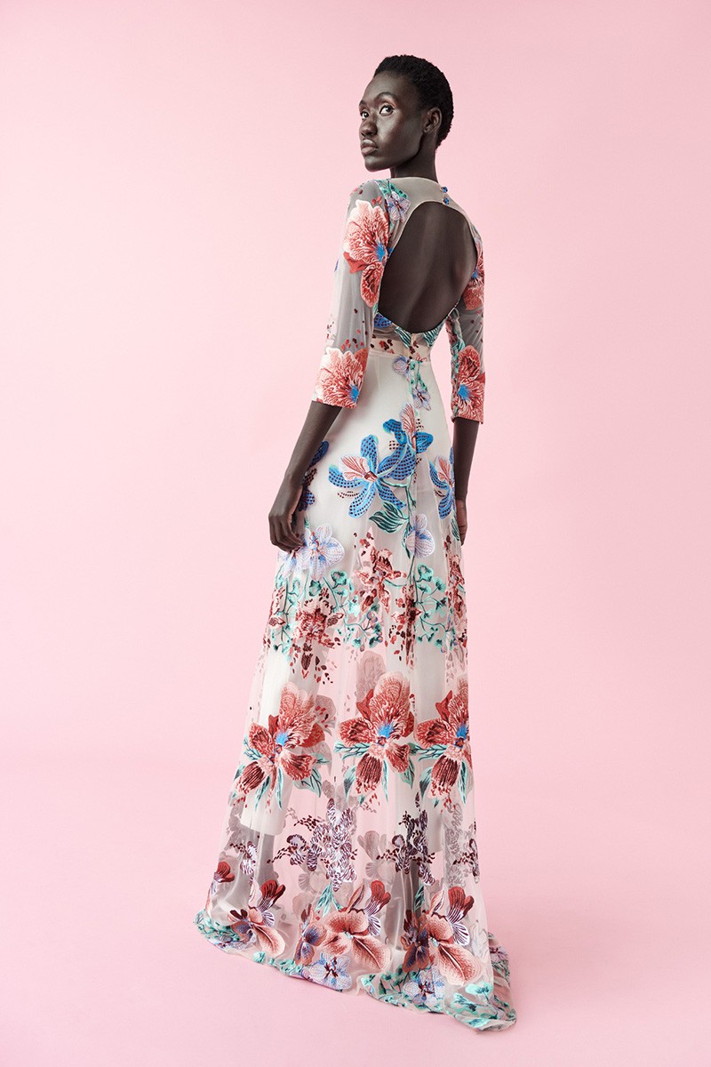 comprar online vestido largo bordado flores con escote redondeado en la espalda para invitadas fiesta boda  de noche