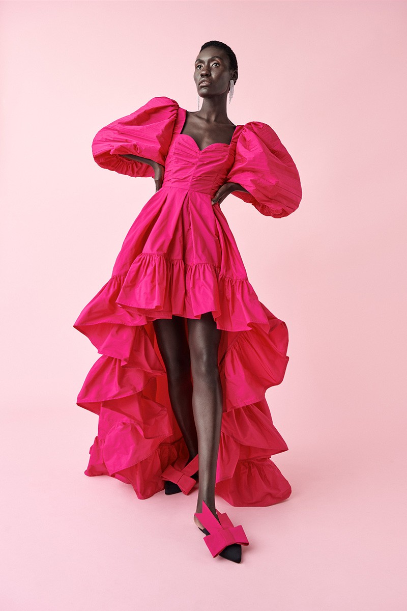 comprar online vestido lujo largo asimetrico con falda vuelo y escote corazon para invitadas boda fiesta online