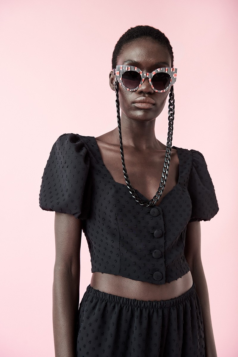 comprar online Conjunto fiesta verano de top abullonado corto y palazzo de plumetti negro