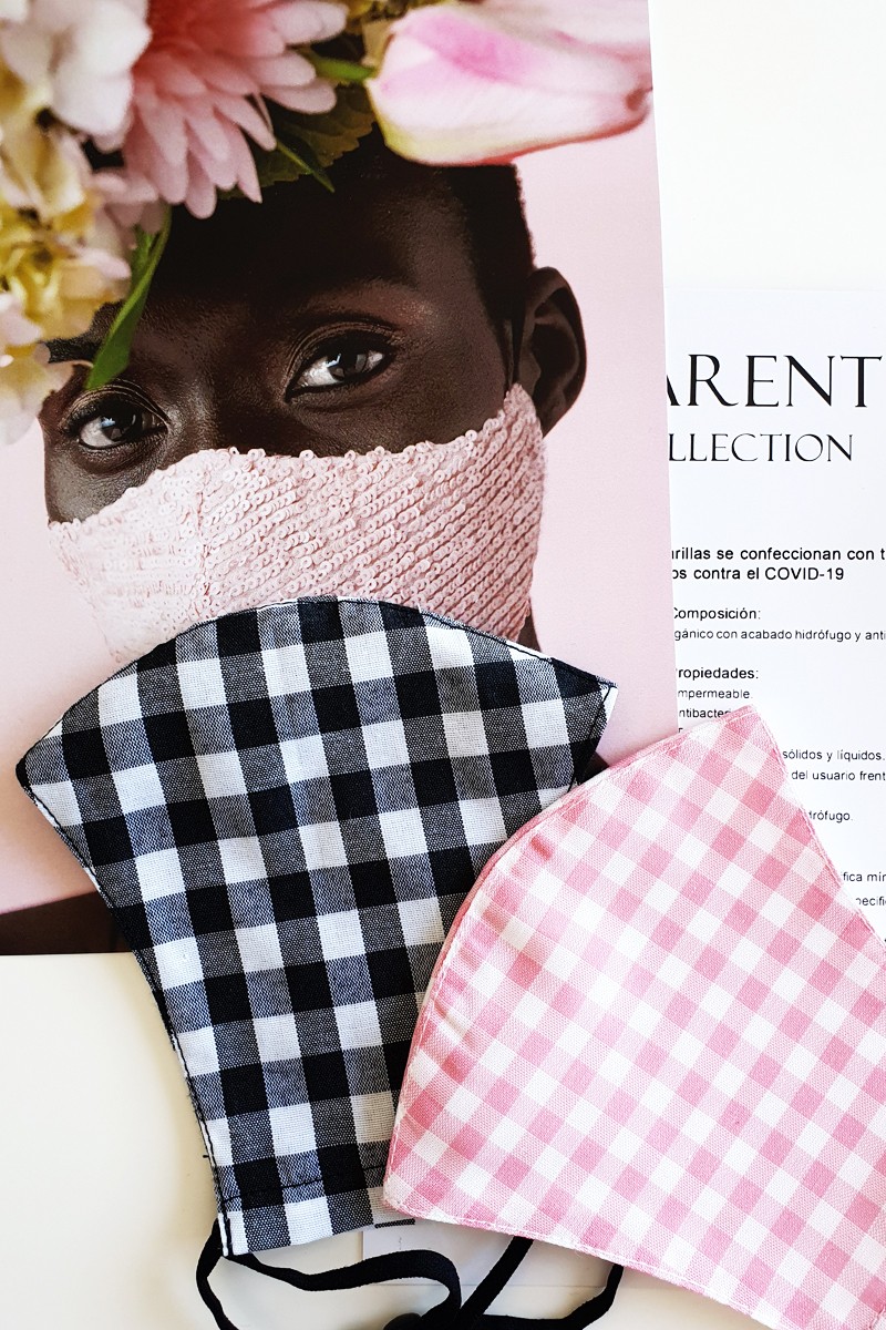 pack de 2 mascarillas de mujer homologadas covid 19 en cuadro vichy y blanco y rosa y negro de apparentia