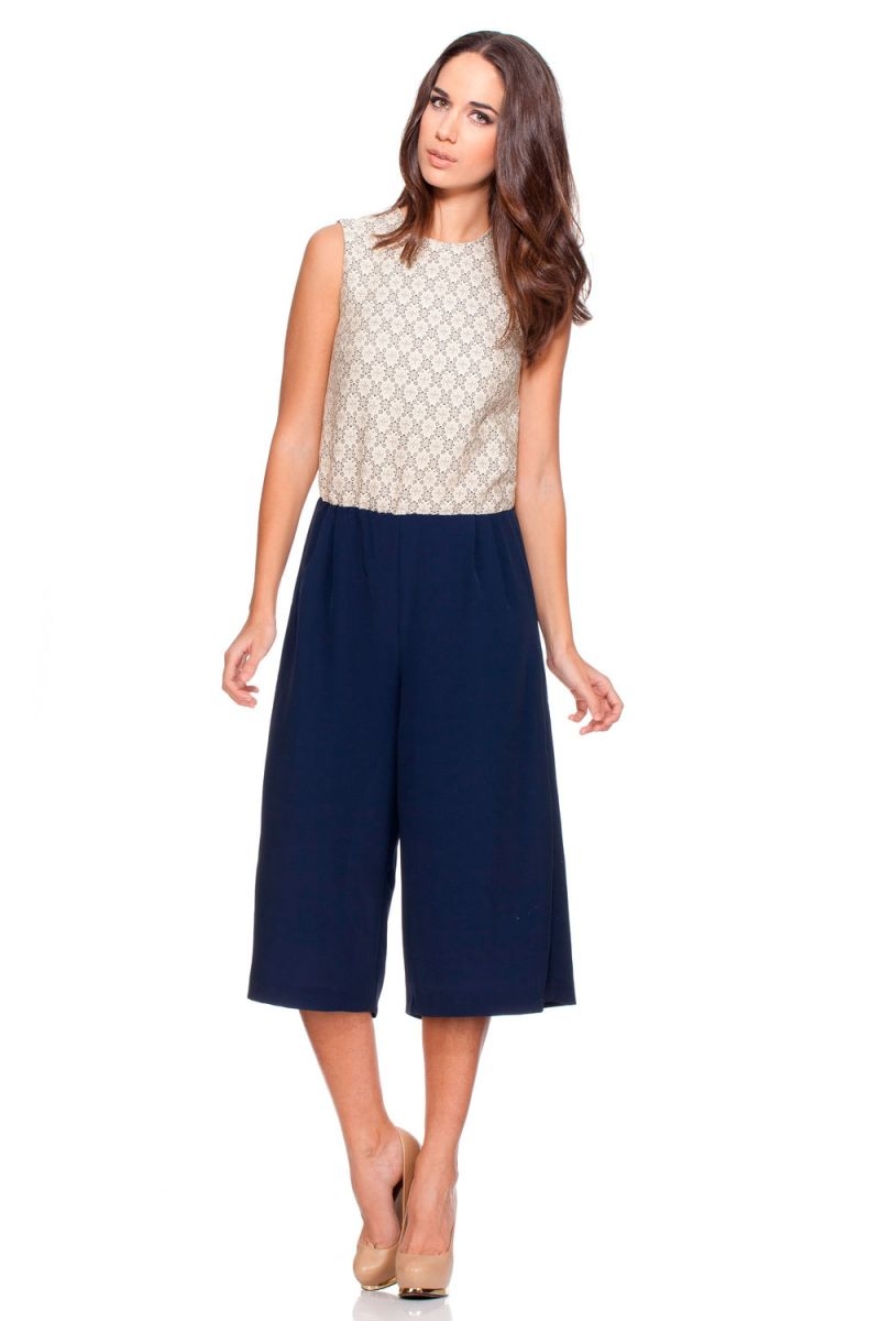 Mono con top de jacquard beige y pantalon ancho capri azul de rocknrom online
