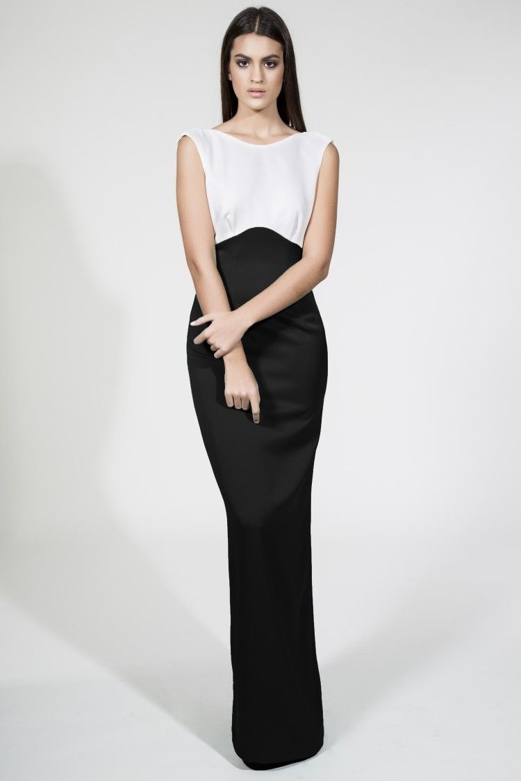 Vestido de fiesta largo bicolor cuerpo blanco y espalda descubierta invitadas boda daluna apparentia verde