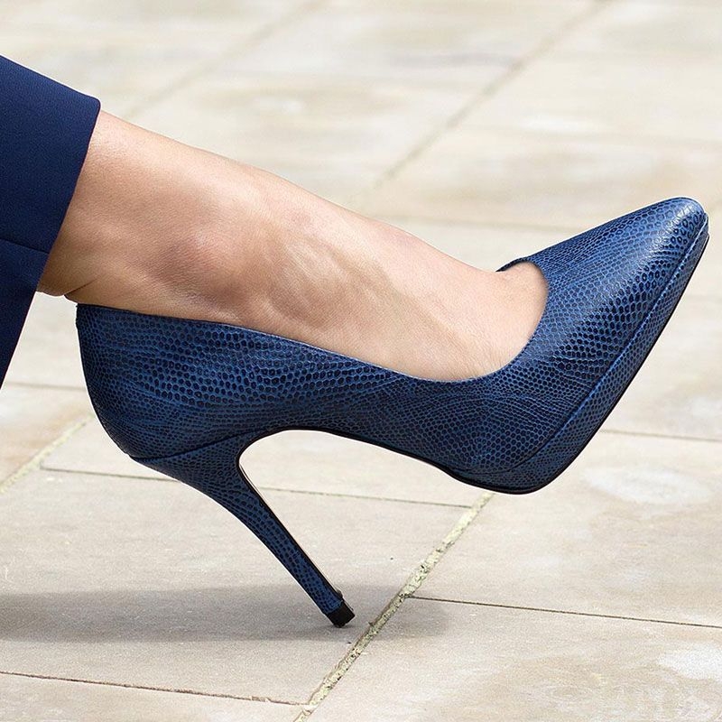 Stiletto Zapato de salón de pirl grabada boa azul con plataforma