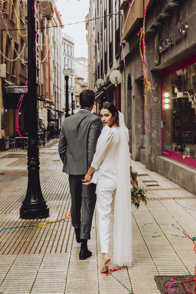 jumpsuit blanco roto con mangas abullonadas para novia civil, boda, fiesta, madre de bautizo, comunion apparentia bridal