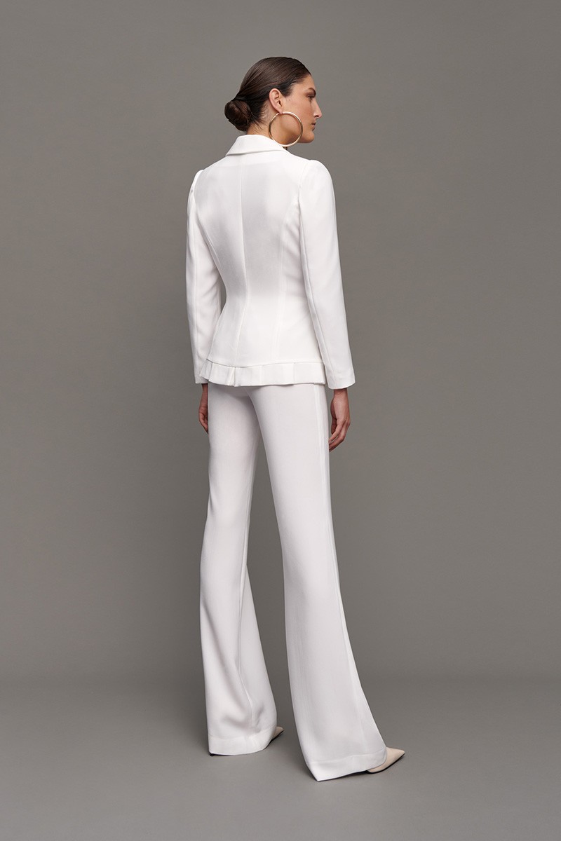 traje blanco dos piezas  de palazzo  para novia boda civil