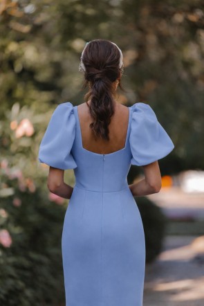 Vestido  plumetti azul con mangas abullonadas y volante  para invitadas boda