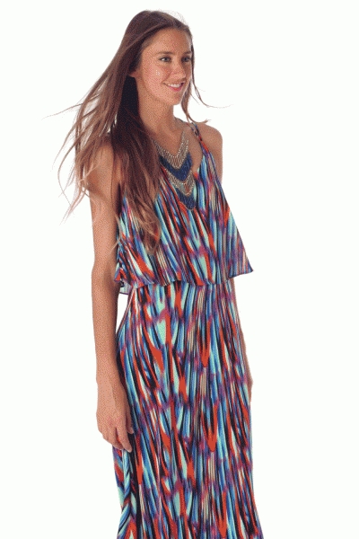 vestido largo con estampado multicolor y diseño de doble capa escote en v de Q2 para una fiesta