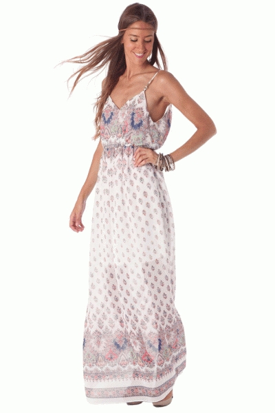vestido hippie largo con estampado floral azul con tirantes finos para el verano de Q2