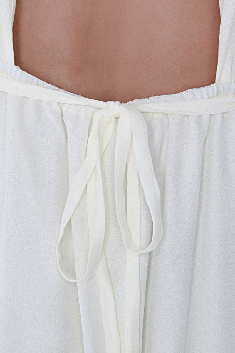 comprar online vestido blanco largo con abertura de la espalda de Q2