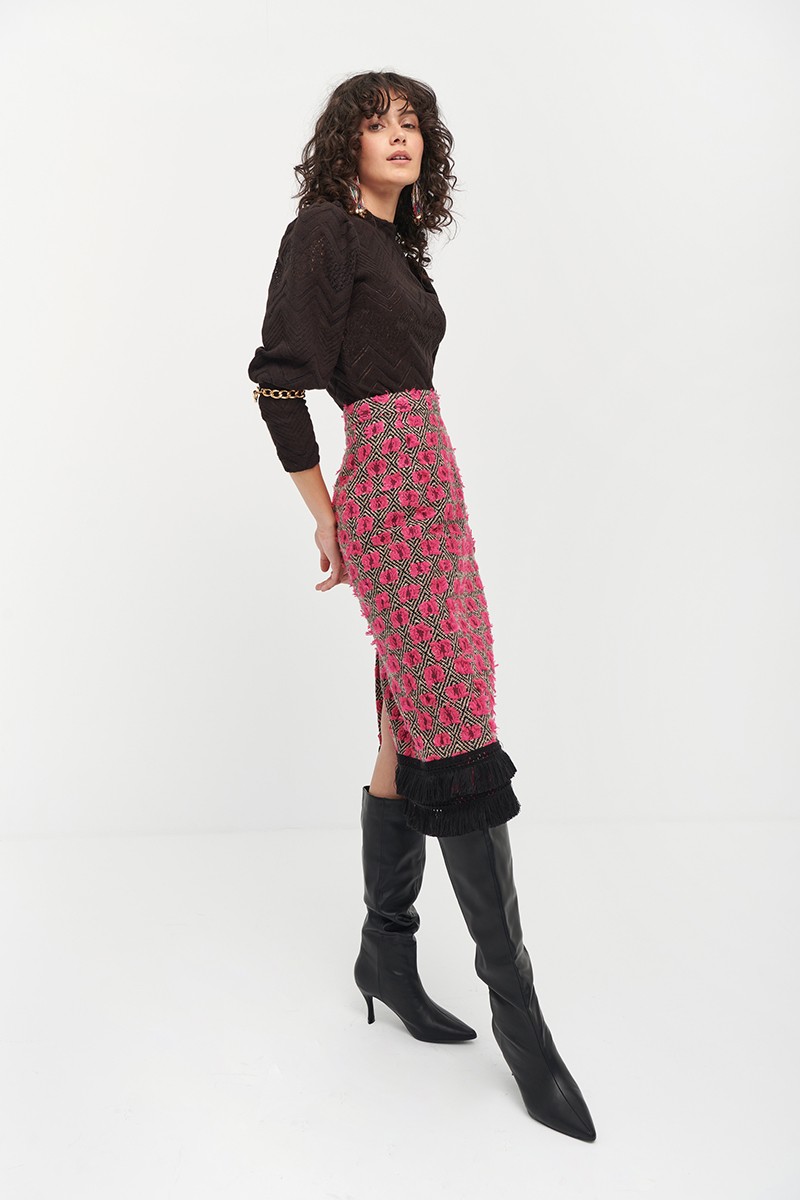 Falda de lana con flecos en tonos tierra, rosa y negro comprar online